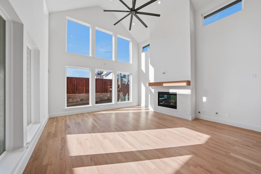 Spacious, unfurnished interior of a new home in Estates at Rockhill, Frisco (Image 25). Spacious, unfurnished interior of a new home in Estates at Rockhill, Frisco (Image 25).