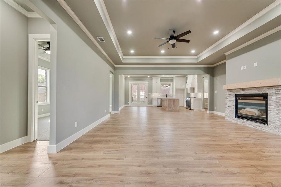 Spacious, unfurnished interior of a new home in Lincoln Pointe, Van Alstyne (Image 19). Spacious, unfurnished interior of a new home in Lincoln Pointe, Van Alstyne (Image 19).
