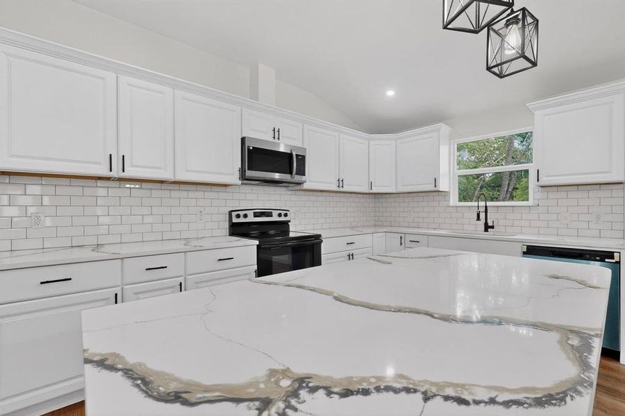 Furnished interior view inside a new home in , Seagoville (Image 5).
