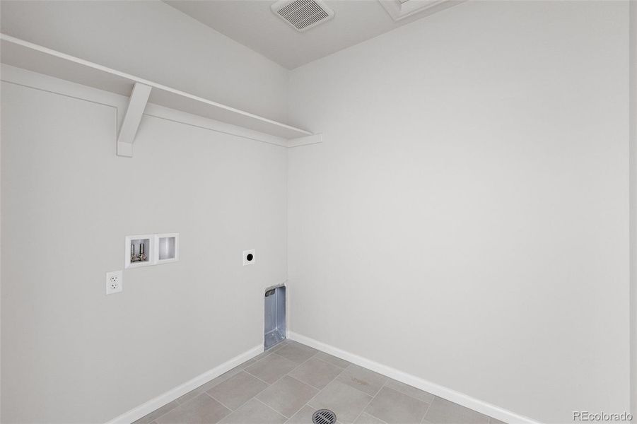 Spacious, unfurnished interior of a new home in , Brighton (Image 30).