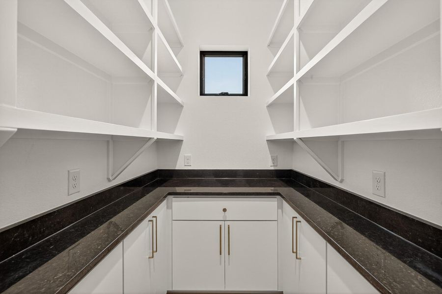 Image 36 of a home in .