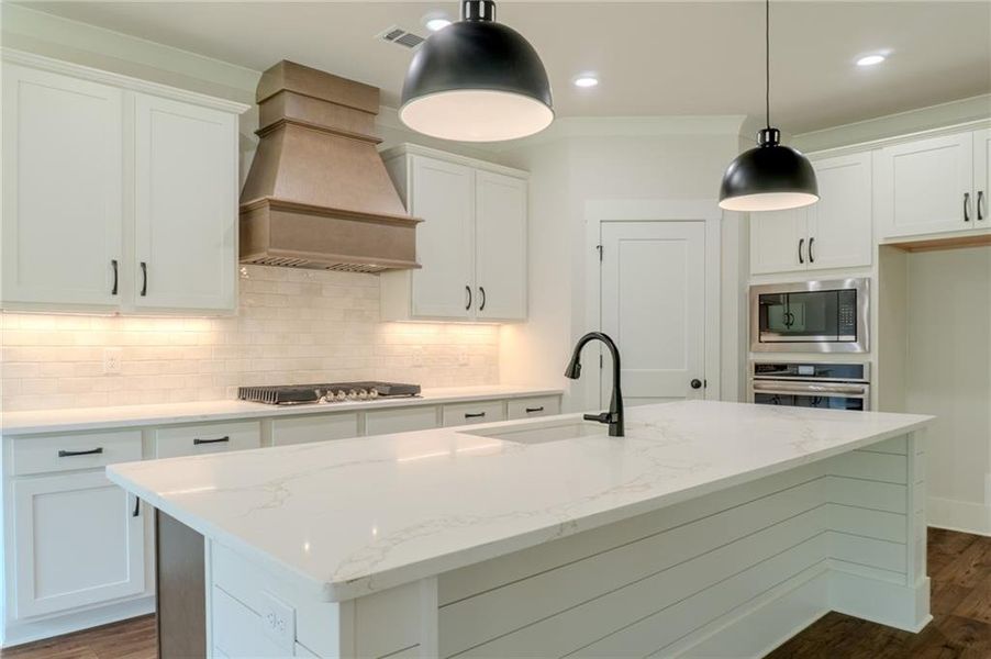 Furnished interior view inside a new home in Weslyn Park, Social Circle (Image 5).