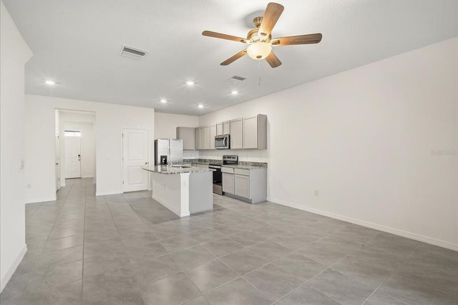 Furnished interior view inside a new home in , Wesley Chapel (Image 8).