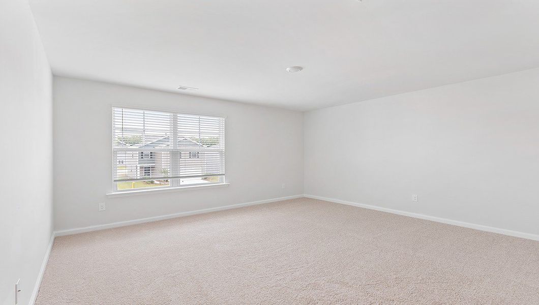 Spacious, unfurnished interior of a new home in Sherwood Manor, Atlanta (Image 15).