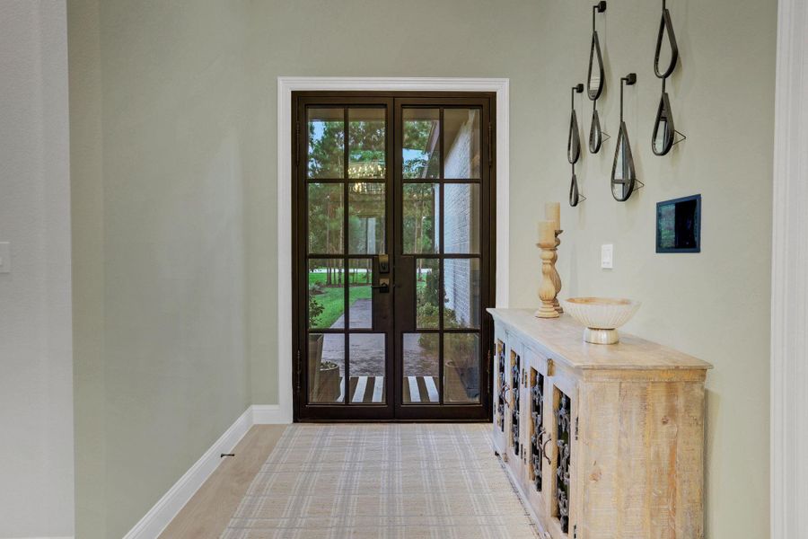 Furnished interior view inside a new home in , Tomball (Image 10).