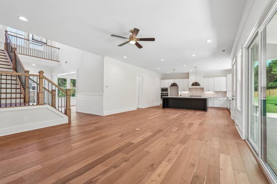 Spacious, unfurnished interior of a new home in Arden on Lanier, Cumming (Image 37).