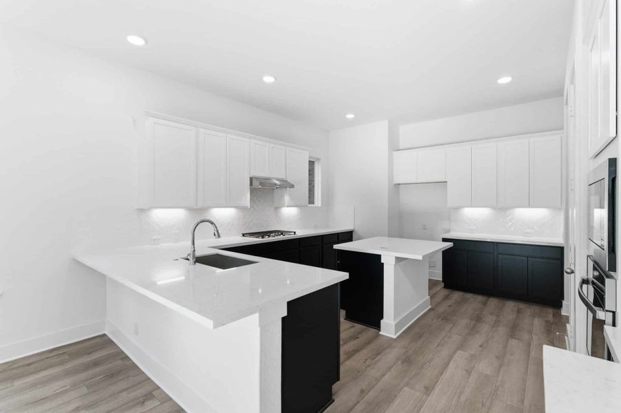 Furnished interior view inside a new home in Buffalo Crossing, Cibolo (Image 8). Furnished interior view inside a new home in Buffalo Crossing, Cibolo (Image 8).