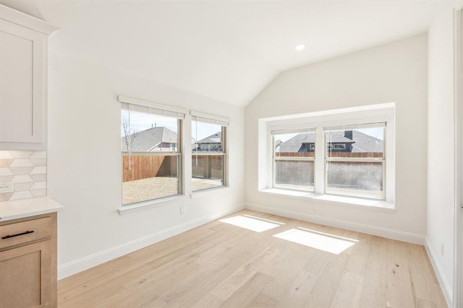 Spacious, unfurnished interior of a new home in Willow Wood, McKinney (Image 34).