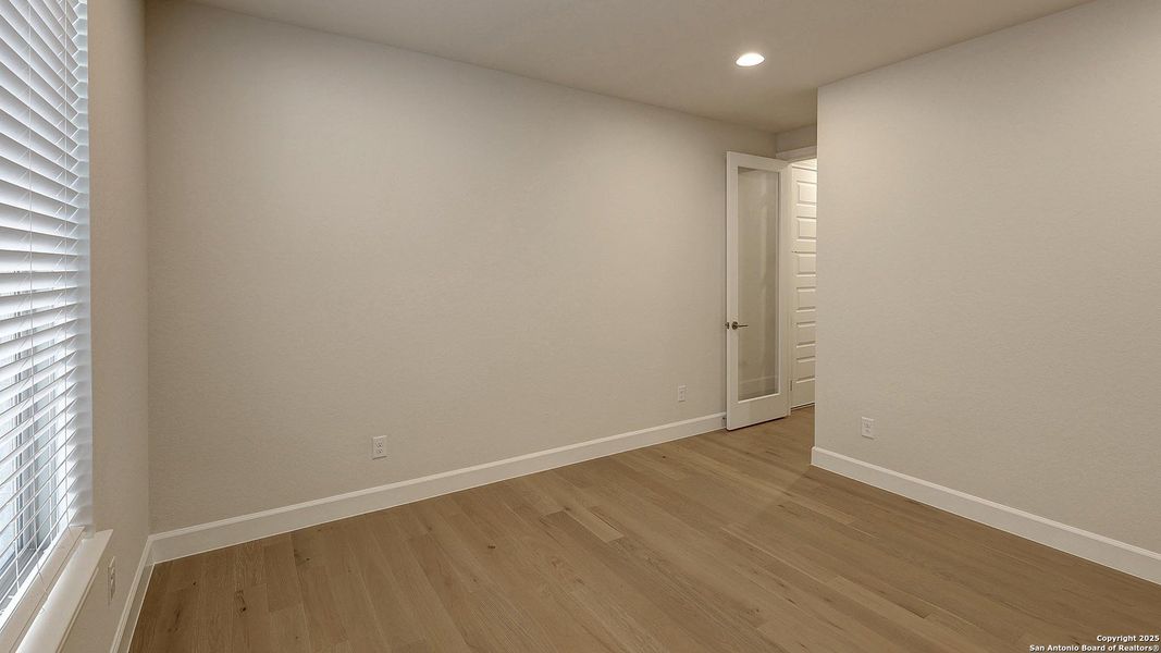 Spacious, unfurnished interior of a new home in The Dominion 70', San Antonio (Image 22). Spacious, unfurnished interior of a new home in The Dominion 70', San Antonio (Image 22).