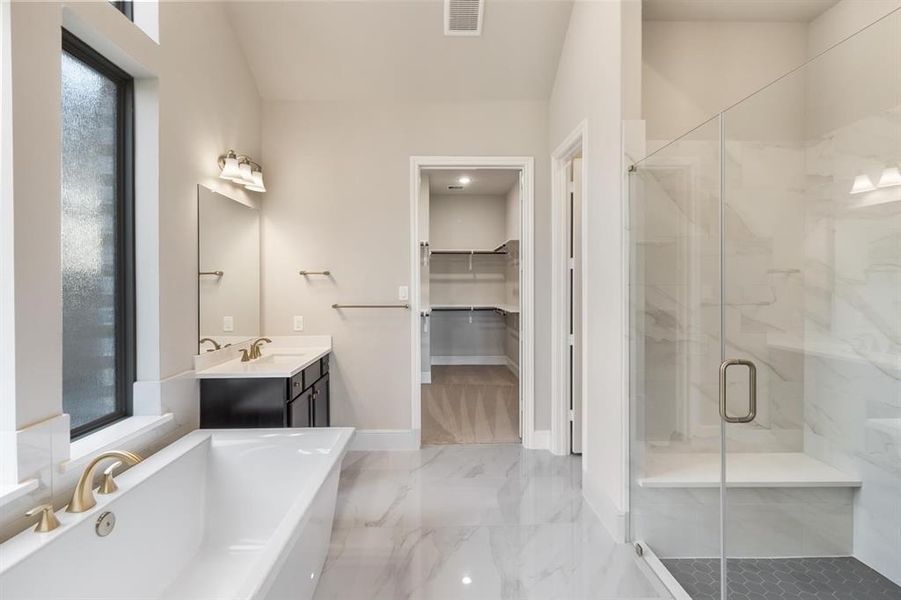 Image 20 of a home in Candela 60'.