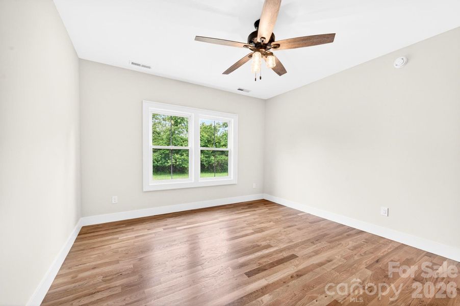 Spacious, unfurnished interior of a new home in , Mills River (Image 35).