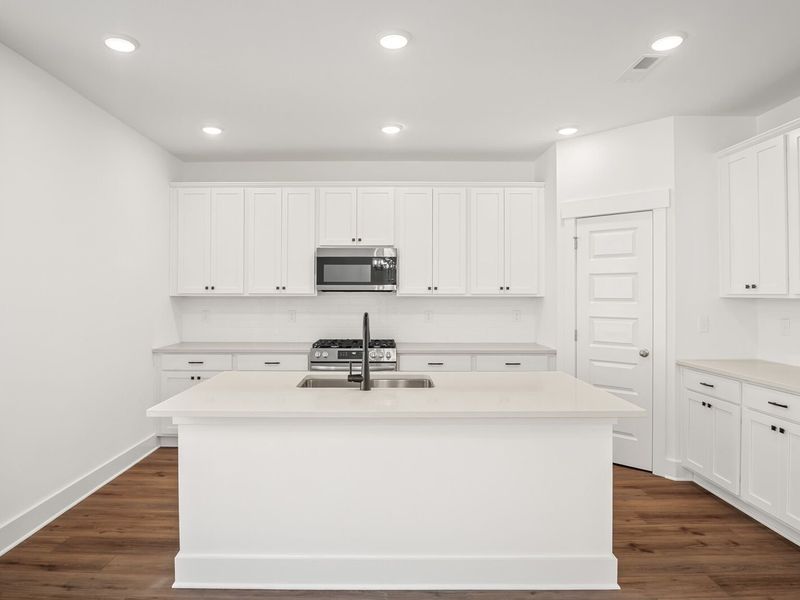Furnished interior view inside a new home in Woods Crossing, Gallatin (Image 9).