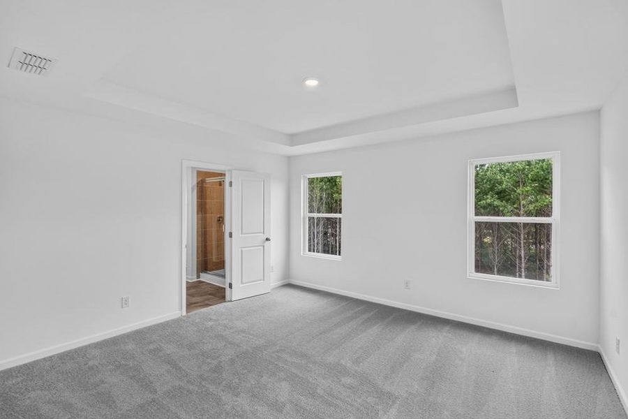 Spacious, unfurnished interior of a new home in Heritage River, Euharlee (Image 12).