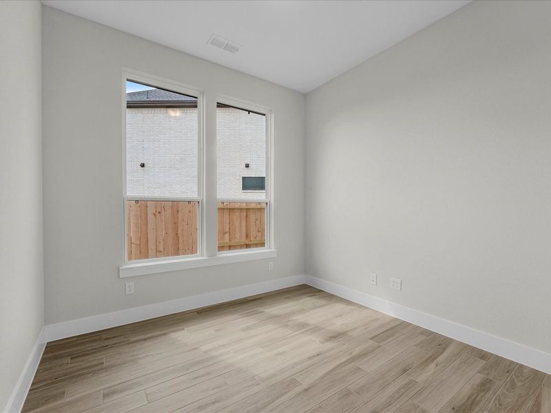 Spacious, unfurnished interior of a new home in Pecan Ridge, Fulshear (Image 16).