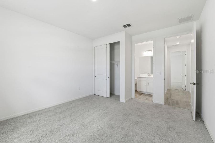 Spacious, unfurnished interior of a new home in Firethorn, Parrish (Image 27).