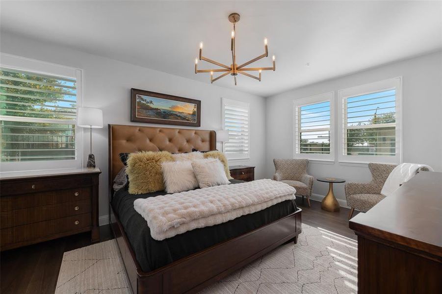 Furnished interior view inside a new home in , Allen (Image 5).