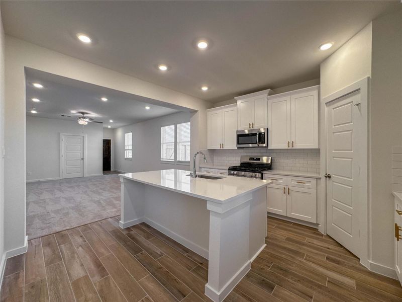 Furnished interior view inside a new home in Creekhaven, Rosharon (Image 4).