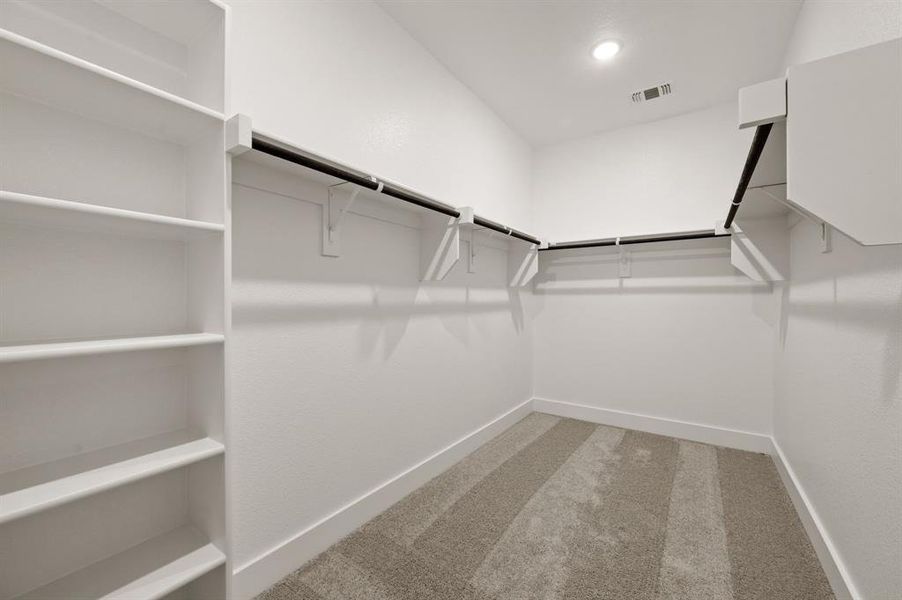 Spacious, unfurnished interior of a new home in Saddleback Estates, Boyd (Image 27).