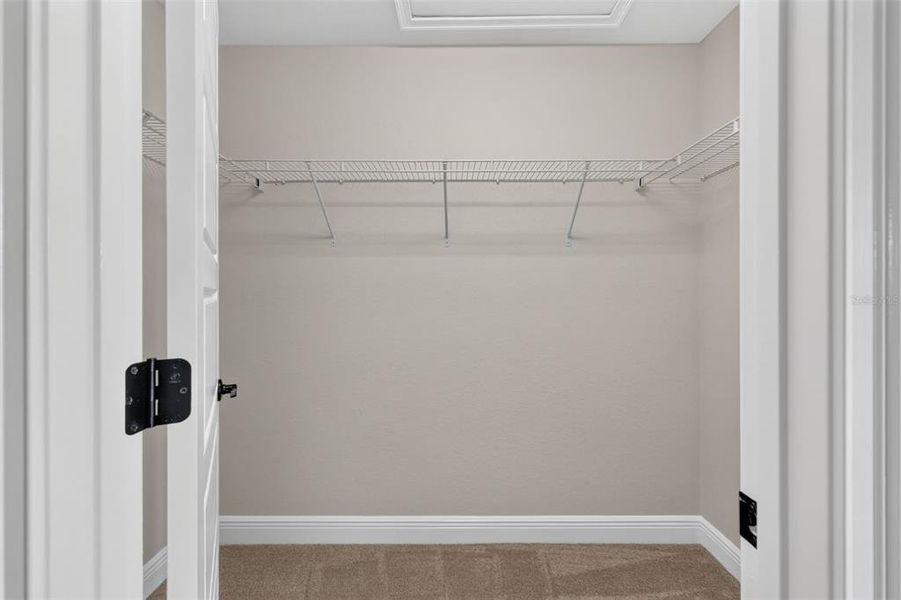 Spacious, unfurnished interior of a new home in , Ocala (Image 14).