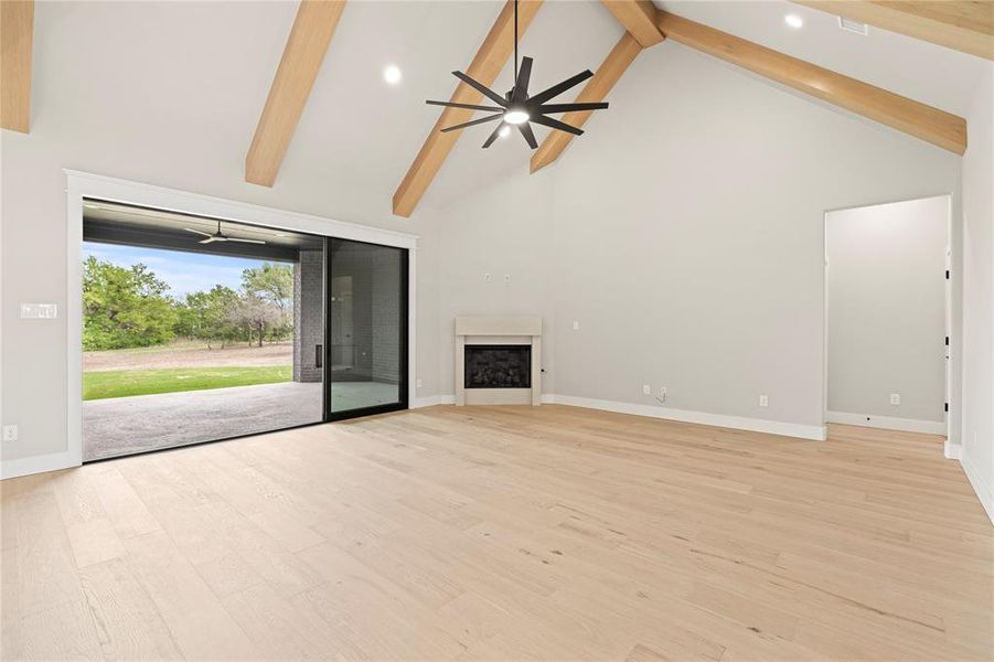 Spacious, unfurnished interior of a new home in Vintage Oaks, Weatherford (Image 34). Spacious, unfurnished interior of a new home in Vintage Oaks, Weatherford (Image 34).