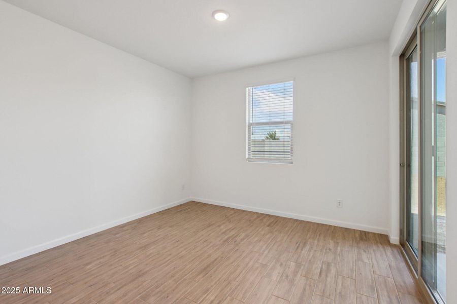 6-web-or-mls-W Brown St-S2708-006