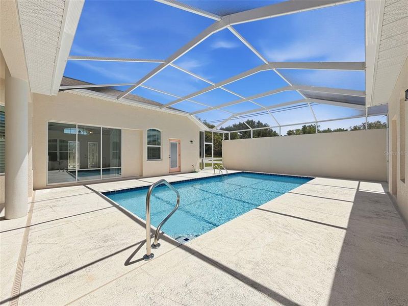 Exterior details and patio area of a home in , Spring Hill (Image 3).