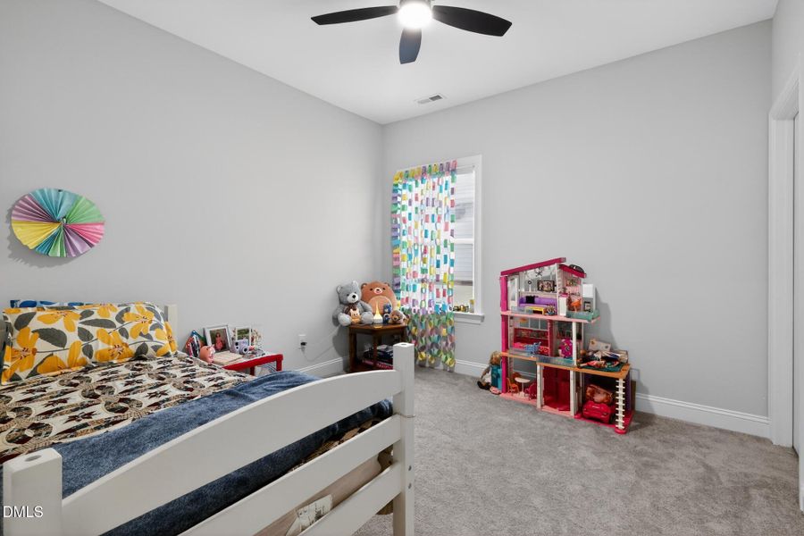 25_920_Jasper_Mine_Trl-Bedroom-_025