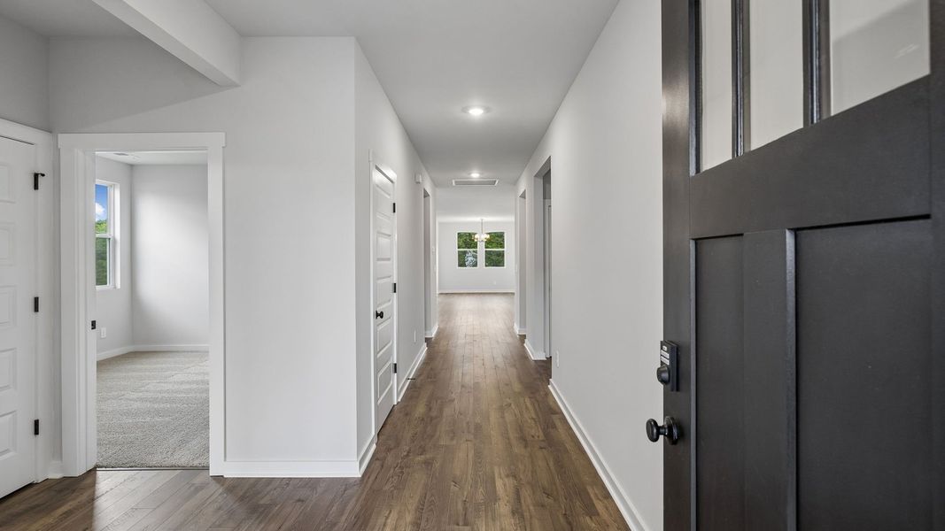 Spacious, unfurnished interior of a new home in Reserve at Hickory Ridge, Columbia (Image 19).