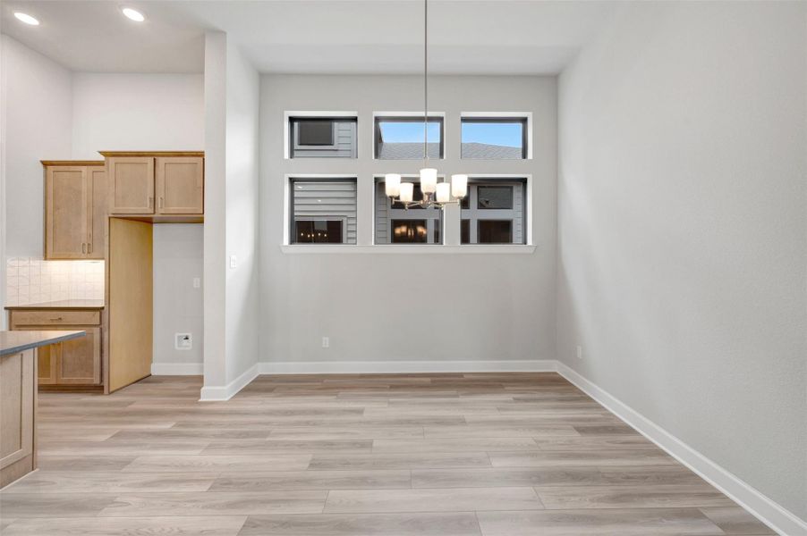 Spacious, unfurnished interior of a new home in Sienna - Landmark Row Collection, Missouri City (Image 14).