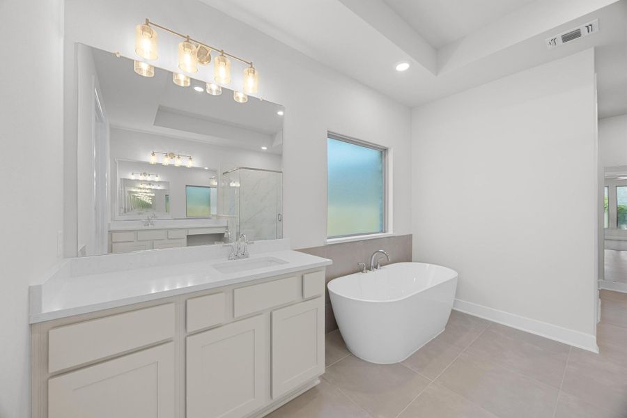 Representative image. Features, selections and colors may vary.