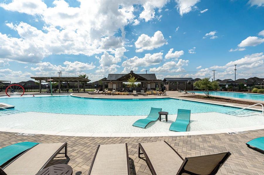 Community amenities in , Celina (Image 34).