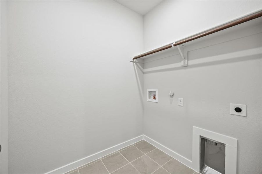 Spacious, unfurnished interior of a new home in Ambergrove, Royse City (Image 14). Spacious, unfurnished interior of a new home in Ambergrove, Royse City (Image 14).