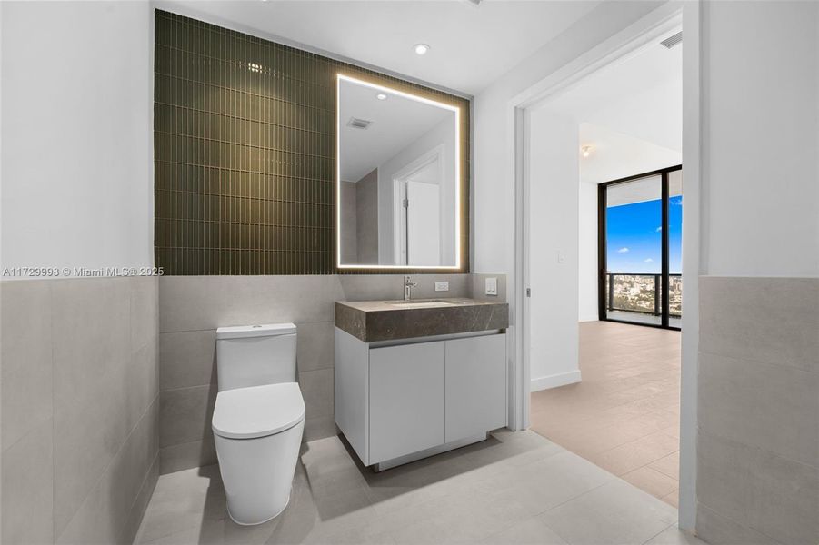 Furnished interior view inside a new home in Five Park, Miami Beach (Image 9). Furnished interior view inside a new home in Five Park, Miami Beach (Image 9).