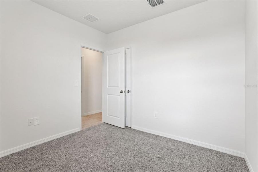 Spacious, unfurnished interior of a new home in Hamilton Bluff - Classic Series, Lake Hamilton (Image 24).