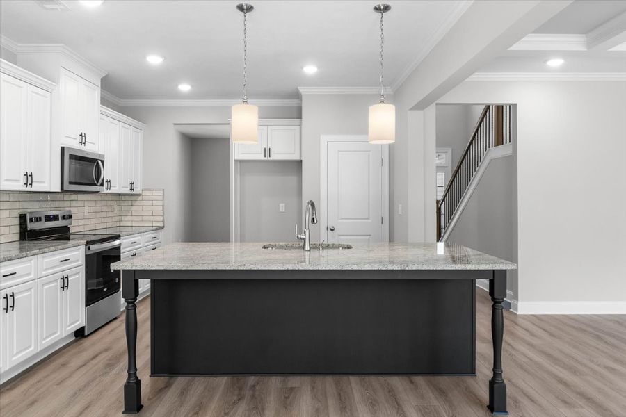 Kitchen | 823 Elsie Drive, Modern Kitchen Design in Windsor