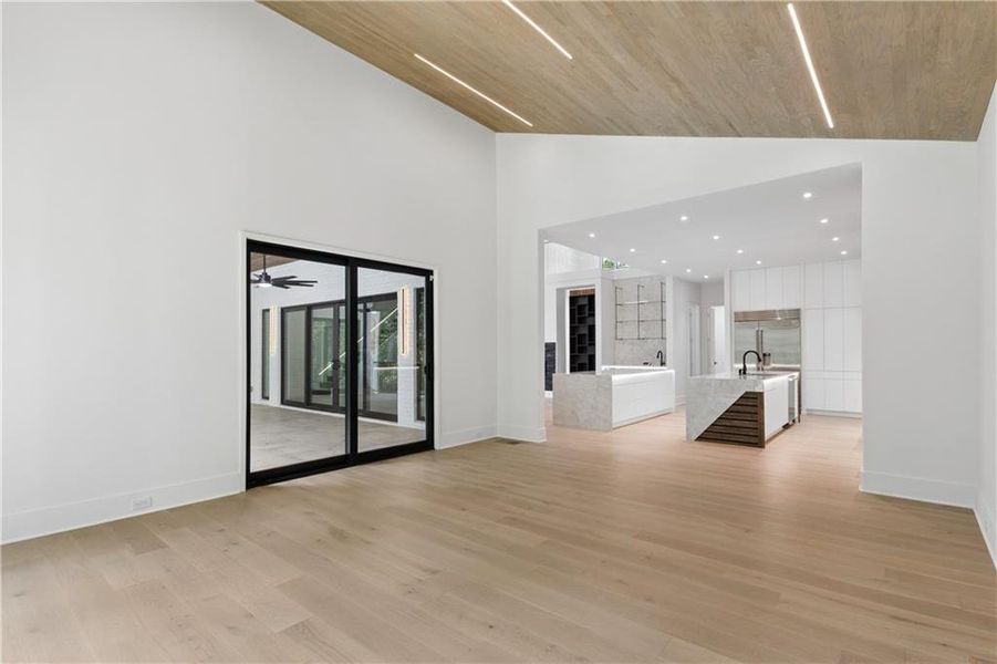 Spacious, unfurnished interior of a new home in , Sandy Springs (Image 57).