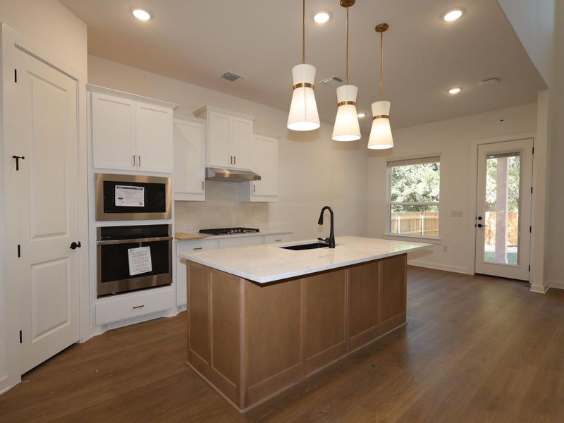Furnished interior view inside a new home in Barksdale, Leander (Image 8).