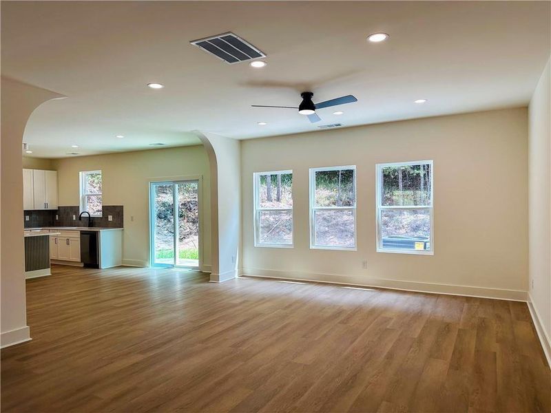 Spacious, unfurnished interior of a new home in , Dacula (Image 6).