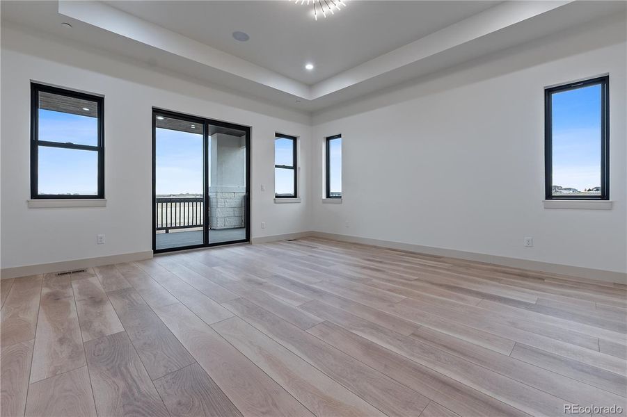 Spacious, unfurnished interior of a new home in , Keenesburg (Image 20).