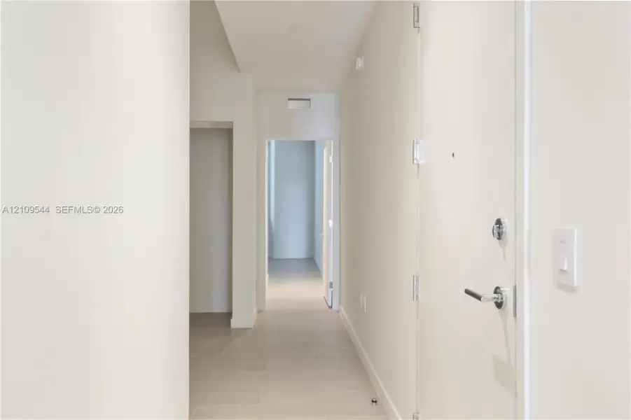 Spacious, unfurnished interior of a new home in , Miami (Image 29).