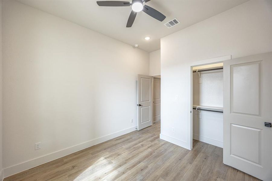 Spacious, unfurnished interior of a new home in , Fort Worth (Image 25).