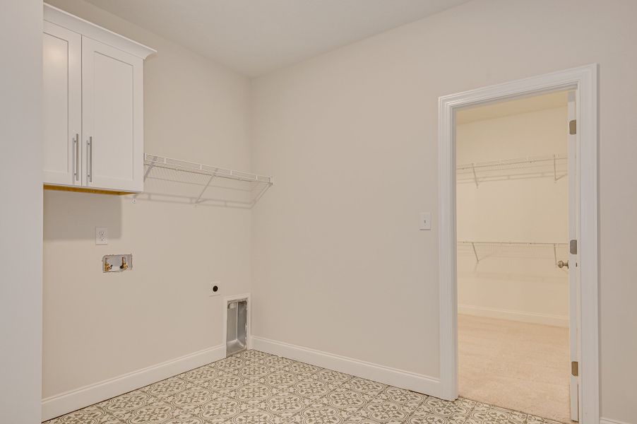 Spacious, unfurnished interior of a new home in The Sanctuary, Aiken (Image 30).