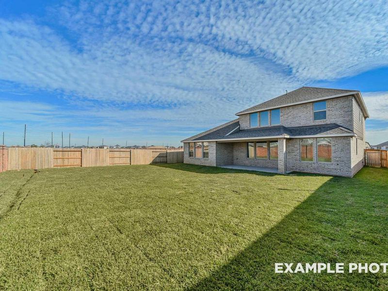 Exterior details and patio area of a home in Sierra Vista, Rosharon (Image 22). Exterior details and patio area of a home in Sierra Vista, Rosharon (Image 22).