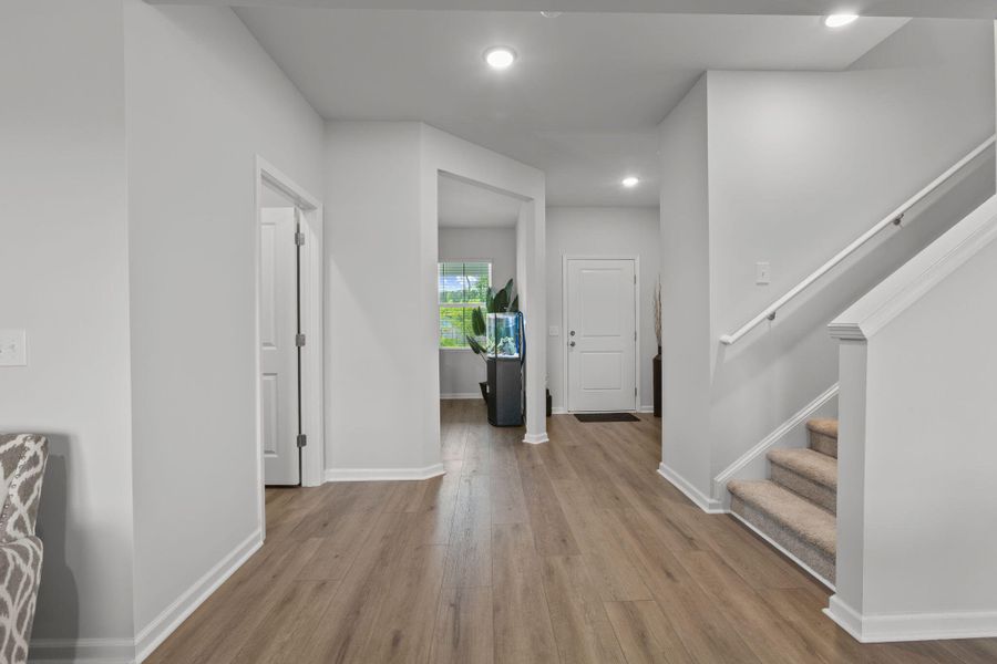 Spacious, unfurnished interior of a new home in Bradford Pointe, Summerville (Image 23).