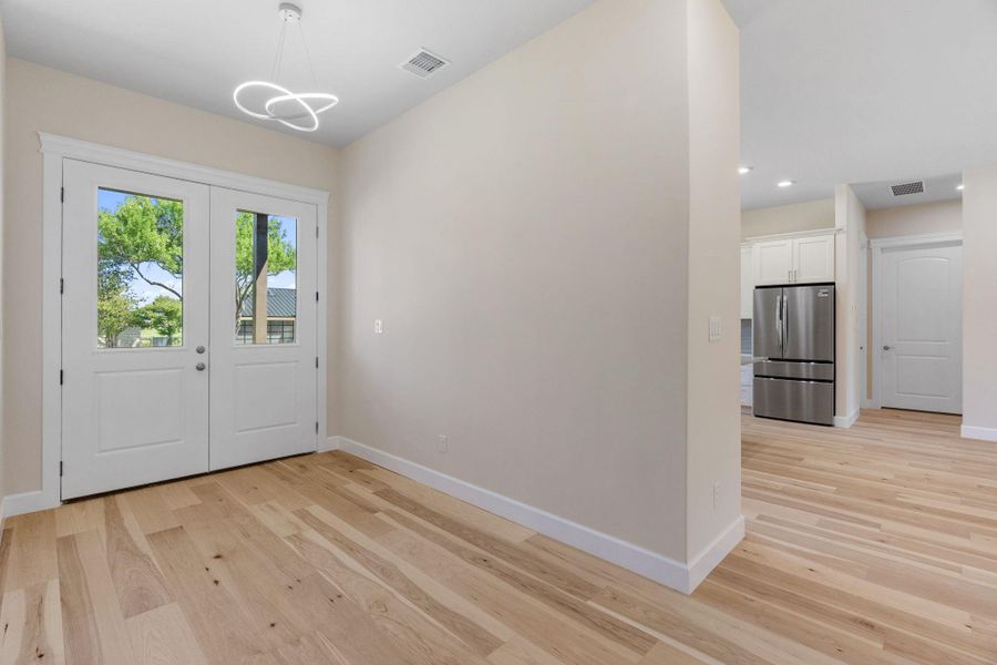 Spacious, unfurnished interior of a new home in , Horseshoe Bay (Image 21). Spacious, unfurnished interior of a new home in , Horseshoe Bay (Image 21).