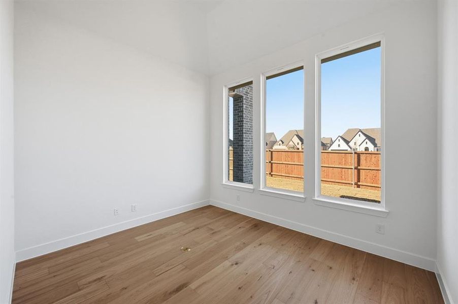 Spacious, unfurnished interior of a new home in Sandbrock Ranch: 70ft. lots, Aubrey (Image 21).