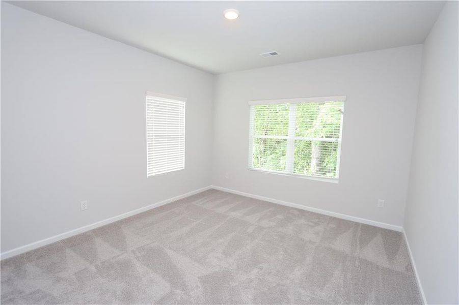 Spacious, unfurnished interior of a new home in , Conyers (Image 8).