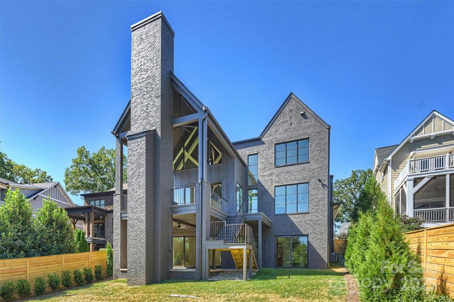 Image 44 of a home in .