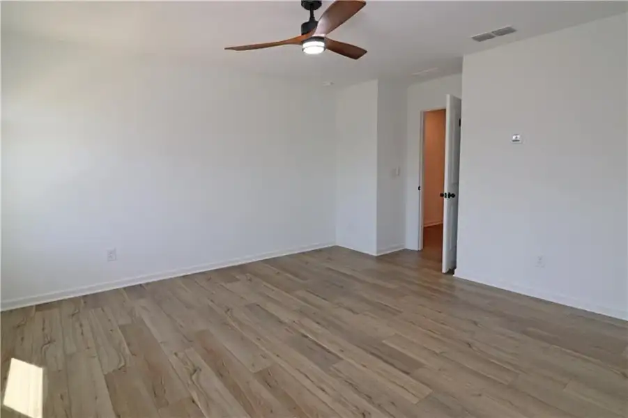 Spacious, unfurnished interior of a new home in , Douglasville (Image 19).