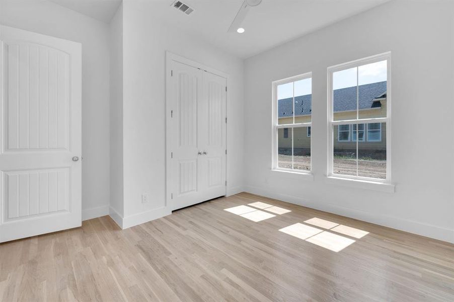 Spacious, unfurnished interior of a new home in , Midlothian (Image 13).